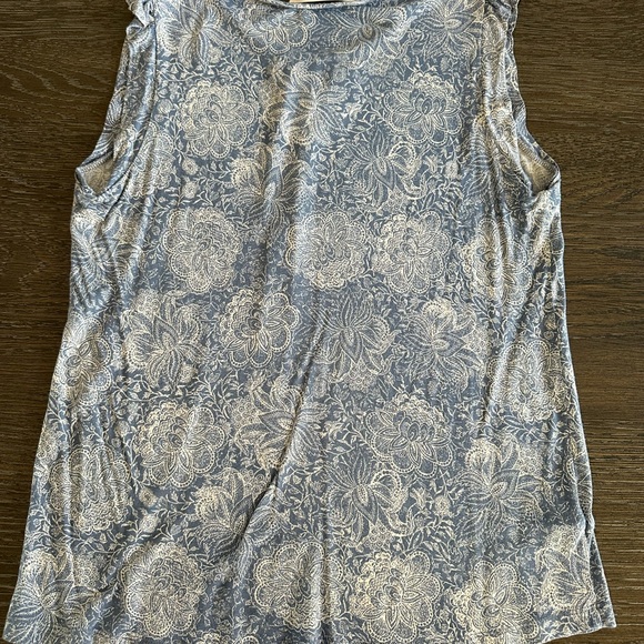 Loft L blue sleeveless top - Picture 2 of 3
